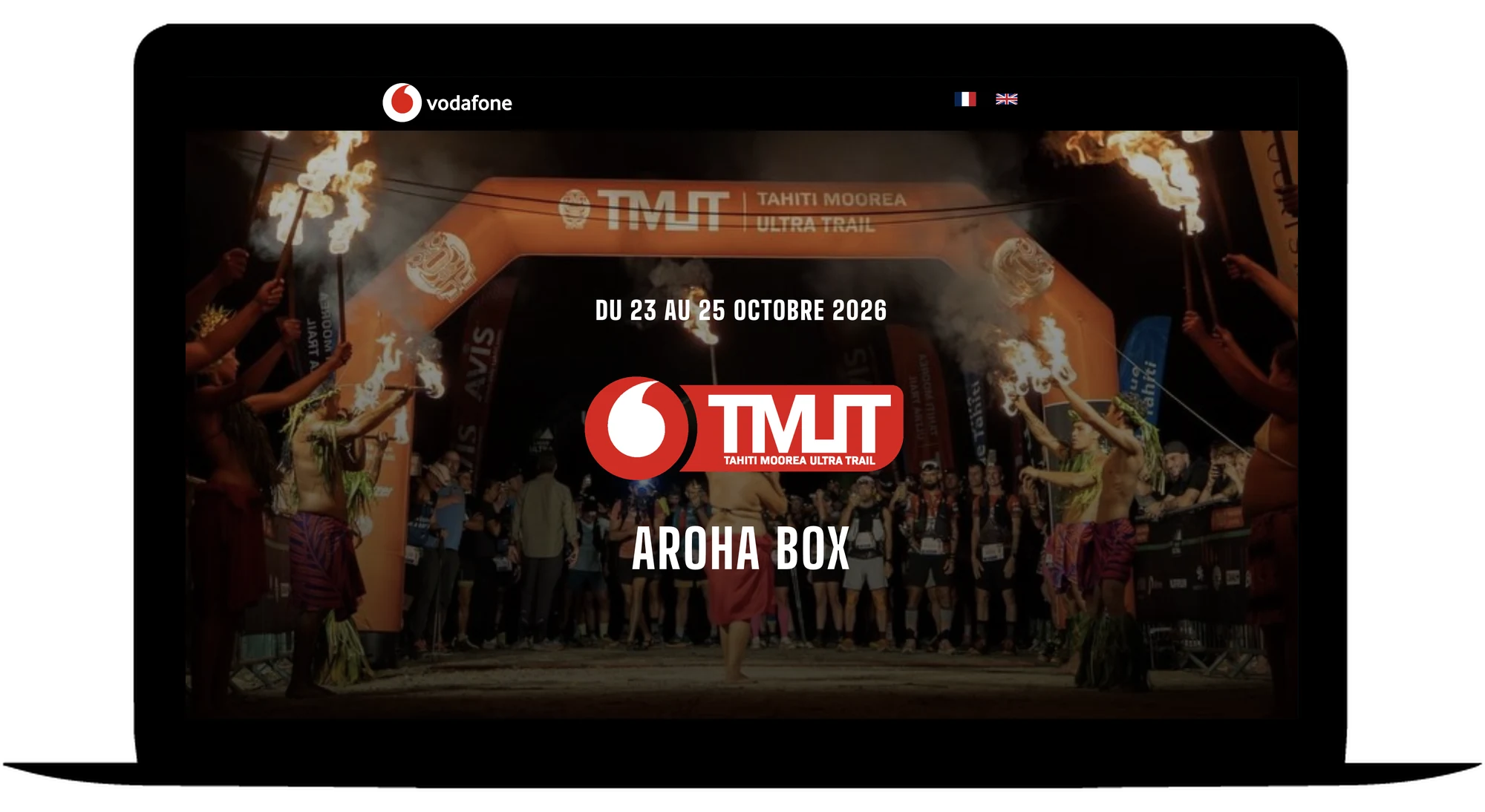 Ordinateur affichant la page d'accueil du site Vodafone TMUT, site éphémère de vidéos d'encouragement du Tahiti-Mooréa Ultra Trail